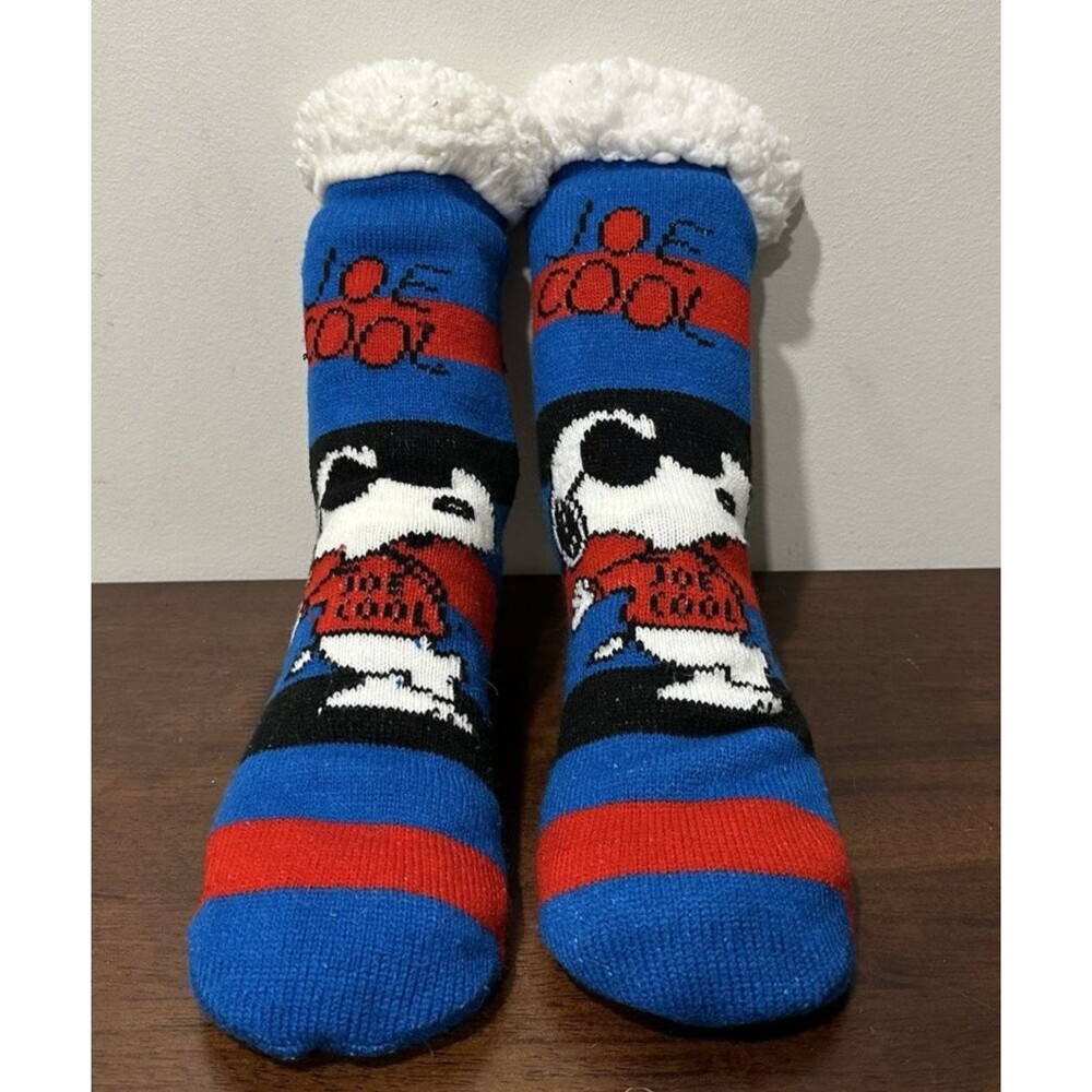 Snoopy Peanut Joe Cool women one size sherpa slippers socks warm soft